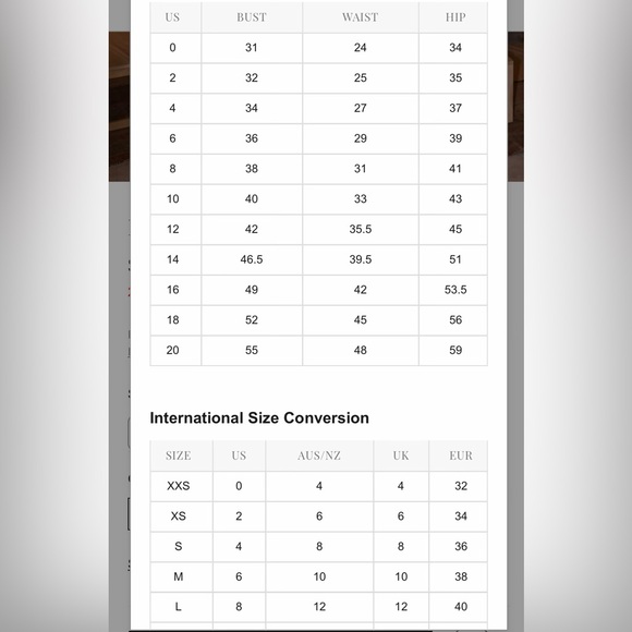 Elegant Black and White Floral Dress - Picture 4 of 4